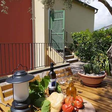 Liguria Sole Mare E Relax * Civezza