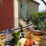 Liguria Sole Mare E Relax * Civezza