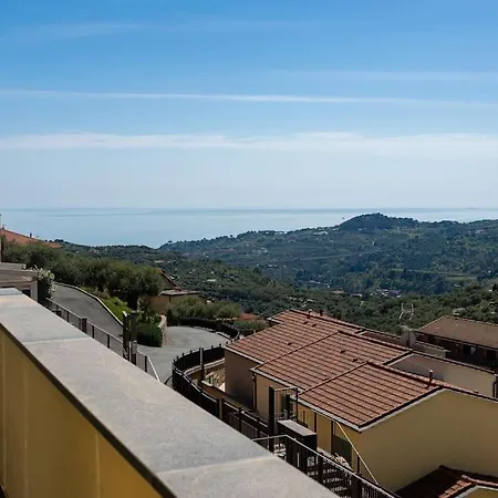 Liguria Sole Mare E Relax 公寓 *
